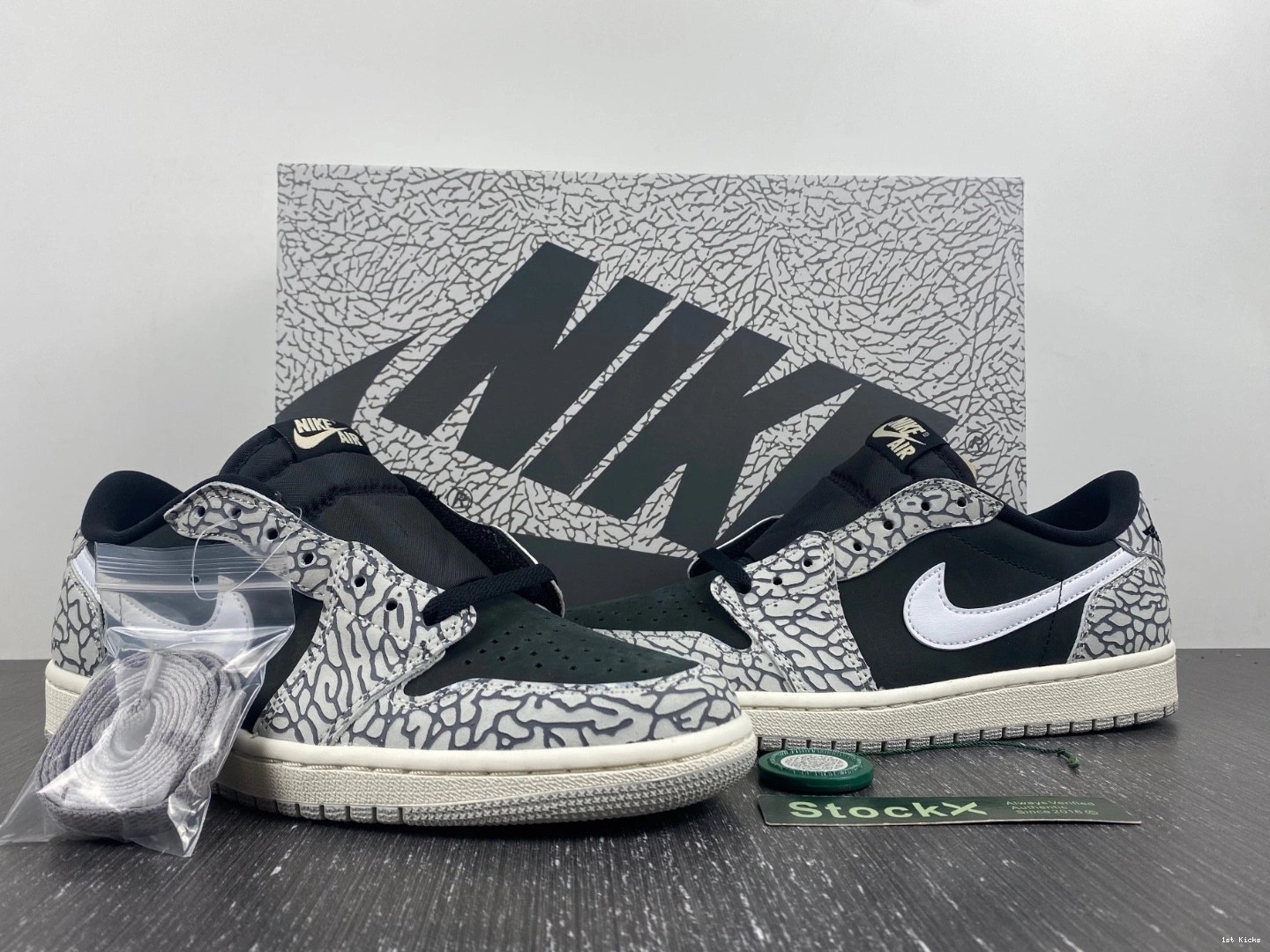 Cement Black - Jordan Low Retro CZ0790-001 1 OG 1031